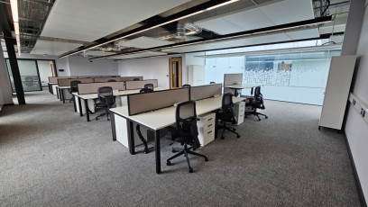 Desks in Office 2.003